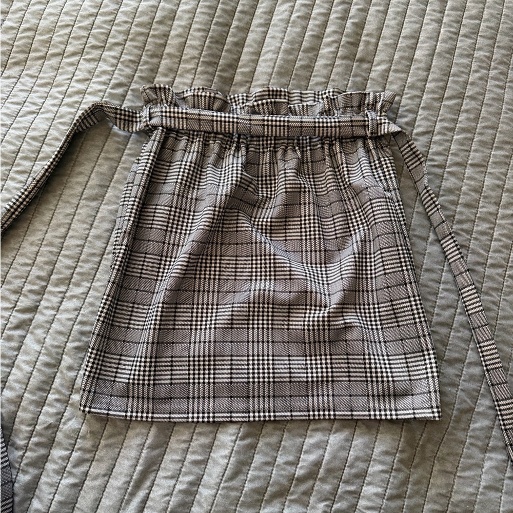 Plaid Skirt - Picture 2 of 2